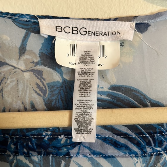 BCBGeneration Floral Duster - Picture 4 of 5